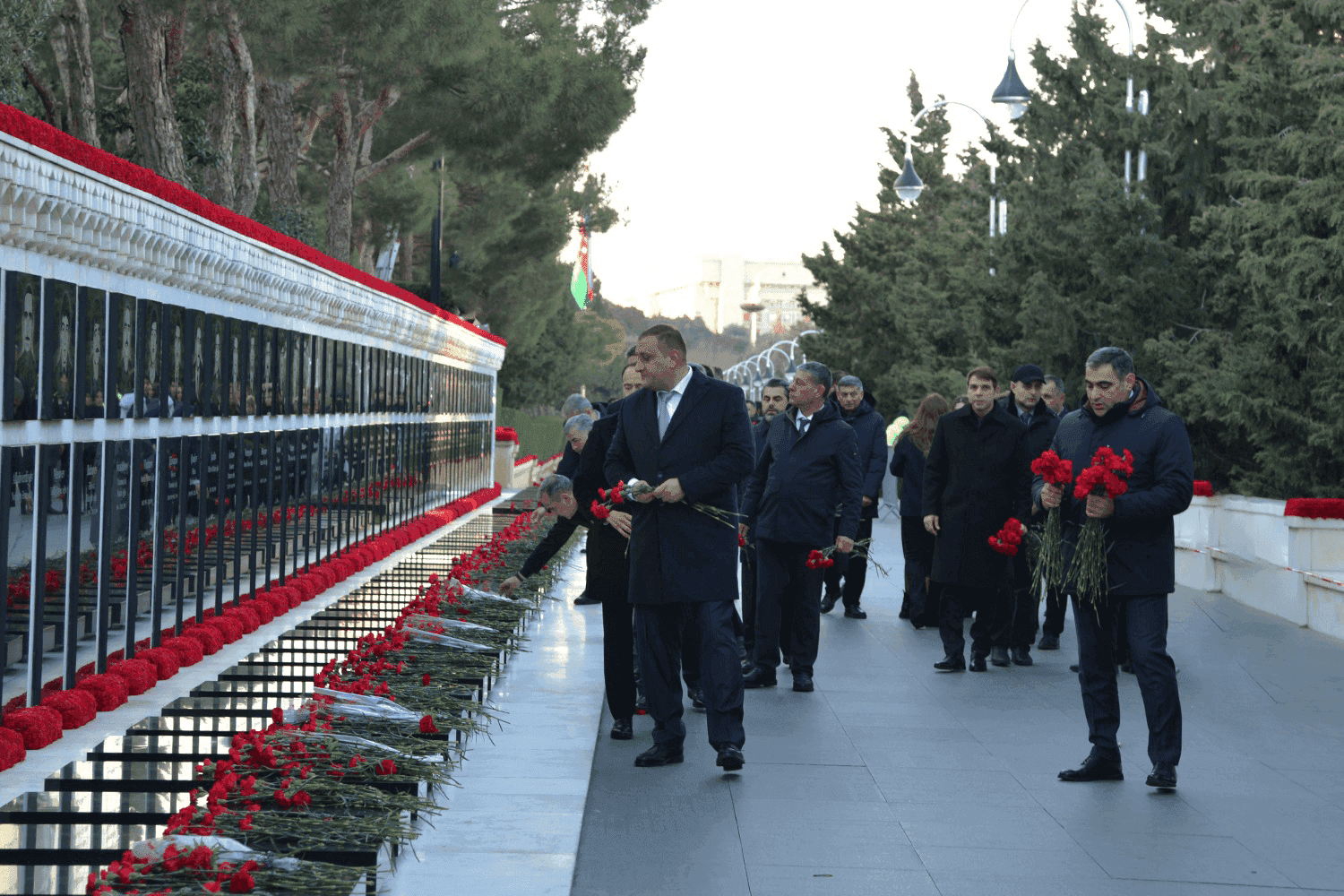 “Azpetrol” şirkəti 20 yanvar faciəsi qurbanlarının xatirəsini ehtiramla yad edib.