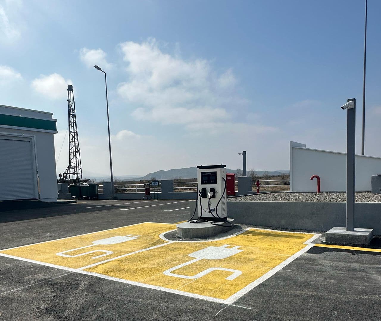 “Azpetrol” şirkəti yanacaqdoldurma məntəqələrinin sayını 108- ə çatdırdı.