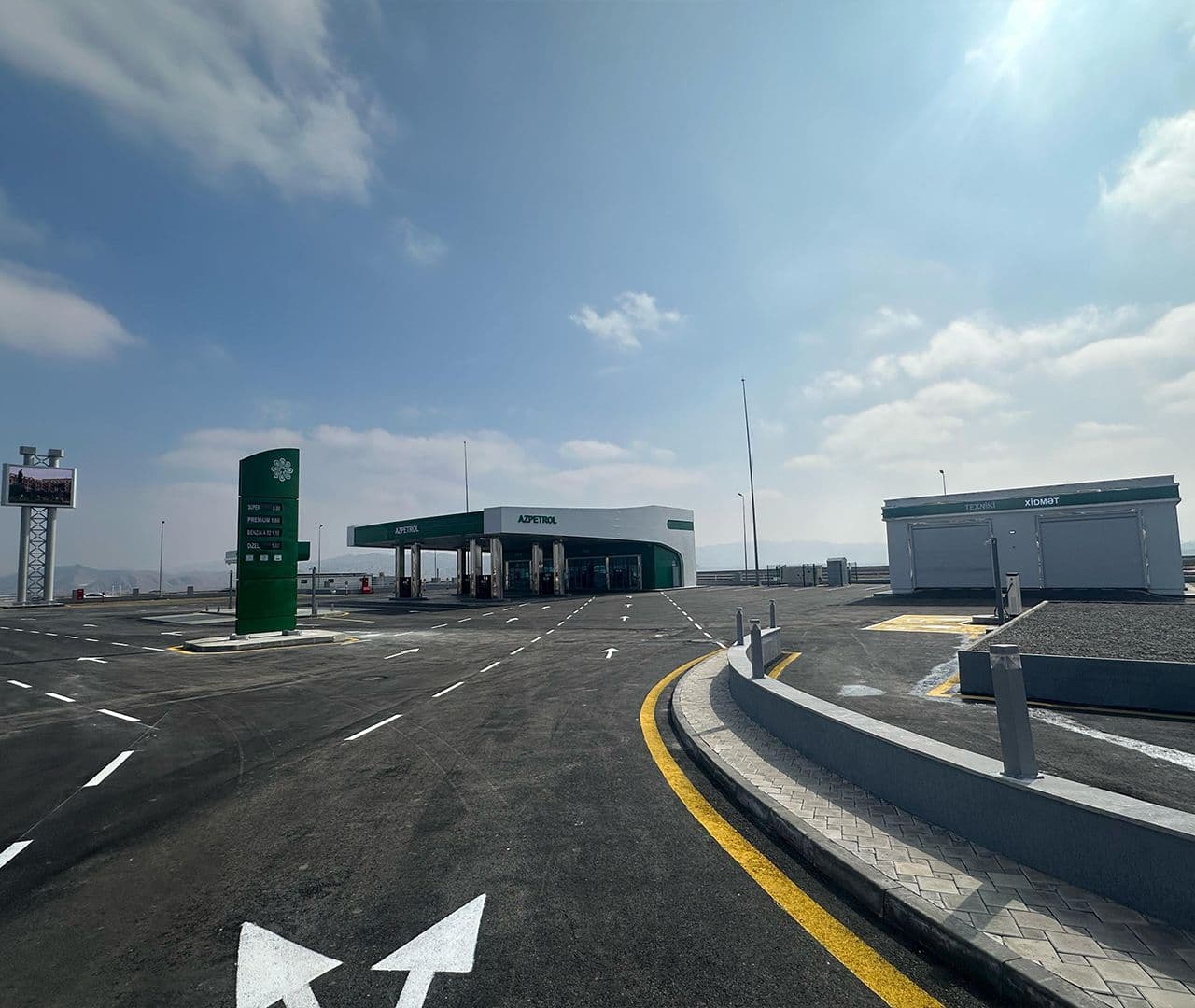 “Azpetrol” şirkəti yanacaqdoldurma məntəqələrinin sayını 108- ə çatdırdı.